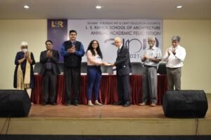 Aakar, Yearbook Academic Awards 2021-22 LSRSA (22)