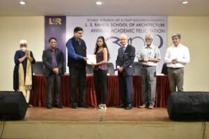 Aakar, Yearbook Academic Awards 2021-22 LSRSA (3)
