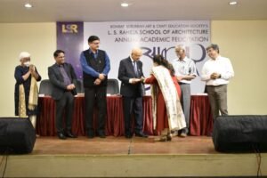 Aakar, Yearbook Academic Awards 2021-22 LSRSA (68)