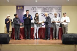 Aakar, Yearbook Academic Awards 2021-22 LSRSA (7)
